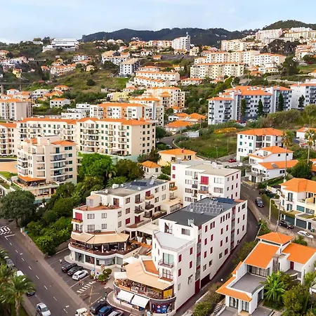 R&v Paradise By Galmi